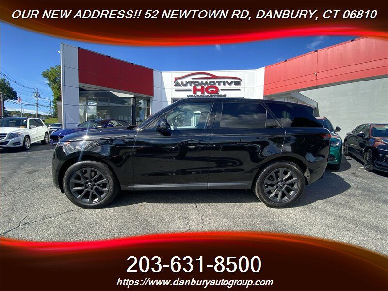Used 2024 Land Rover Range Rover Sport SE AWD/4WD image 4