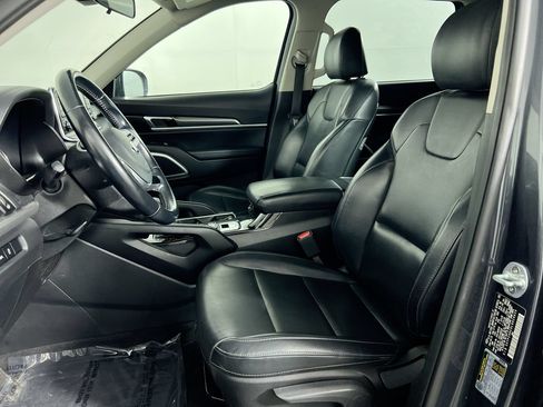 Used 2020 Kia Telluride LX FWD image 8