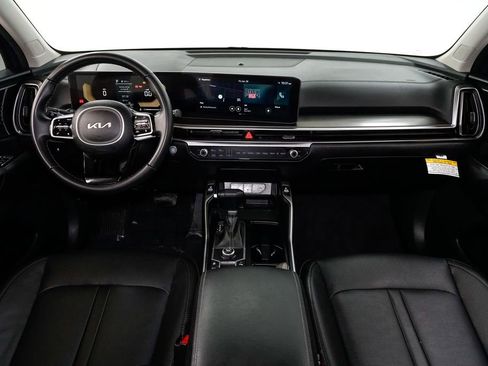 Used 2025 Kia Sorento S w/ Panoramic Sunroof Package image 30