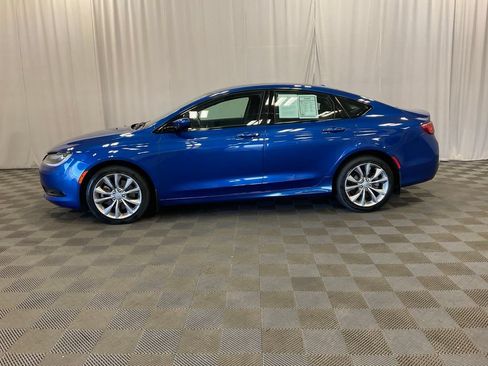 Used 2015 Chrysler 200 S FWD image 10