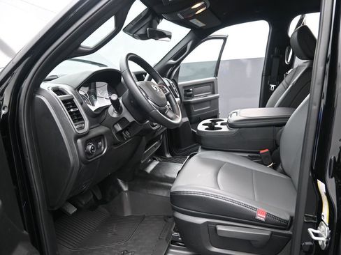 New 2026 RAM 2500 Tradesman w/ Chrome Appearance Group image 17