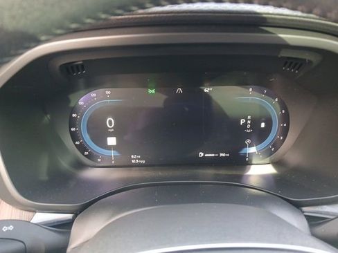 Used 2022 Volvo XC60 B5 Inscription w/ Protection Package Premier FWD image 40