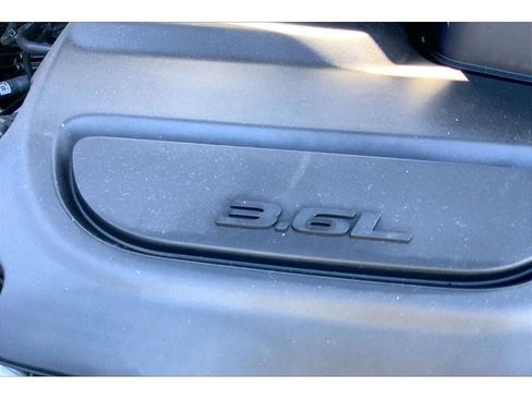 Used 2022 Chrysler Voyager LX FWD image 34