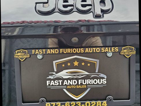 Used 2019 Jeep Compass Latitude image 30