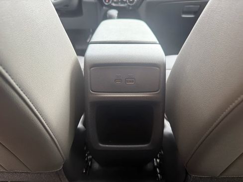 Used 2026 Chevrolet Trax ACTIV w/ Sunroof Package FWD image 25