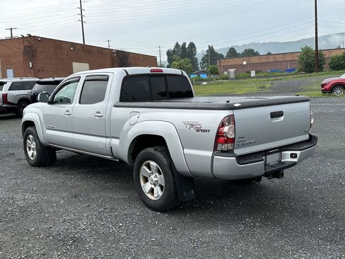Used 2011 Toyota Tacoma 4x4 Double Cab w/ TRD Sport Pkg image 6