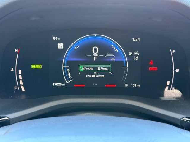 Used 2025 Toyota Camry SE FWD image 11