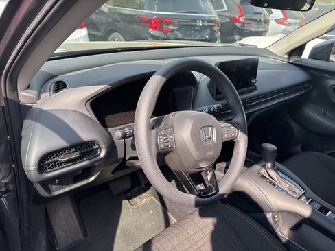 Used 2024 Honda HR-V LX image 17