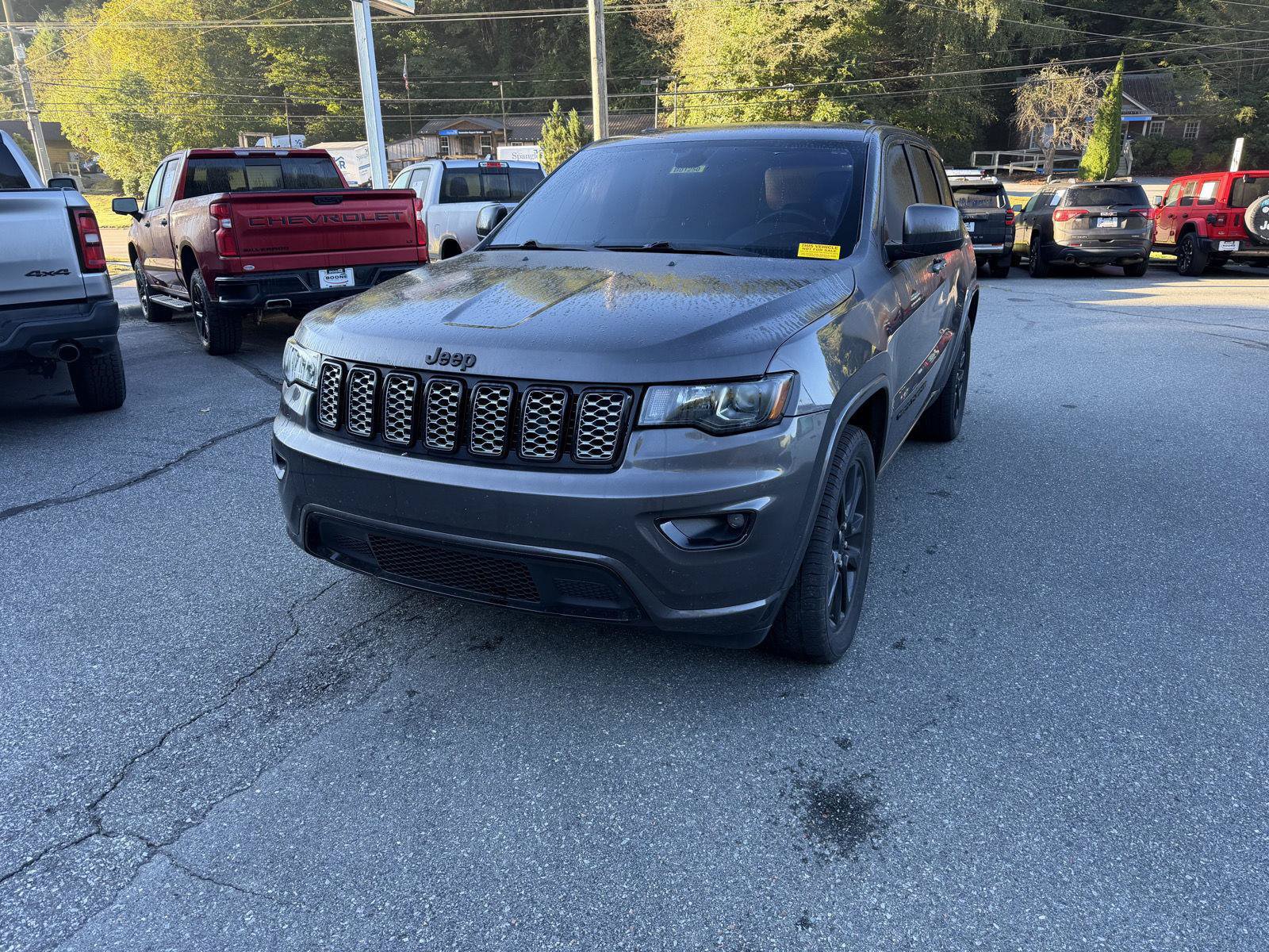 Used 2021 Jeep Grand Cherokee Laredo X AWD/4WD image 8
