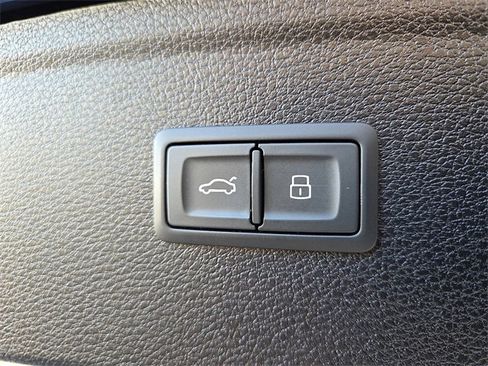 Used 2021 Audi Q5 2.0T Premium Plus w/ Premium Plus Package image 28