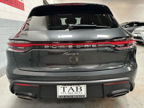 Used 2024 Porsche Macan w/ Premium Plus Package AWD/4WD image 4