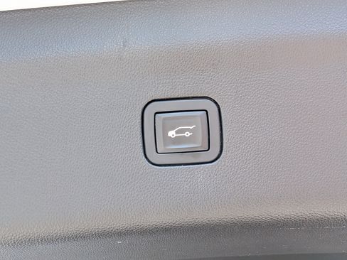 Used 2018 Buick Enclave Premium FWD image 14