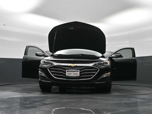 Used 2023 Chevrolet Malibu LT image 37