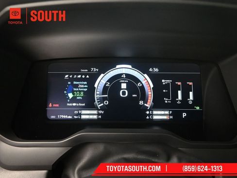 Used 2023 Toyota Tundra Platinum w/ Advanced Package AWD/4WD image 27