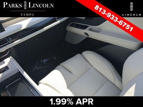 Certified 2026 Lincoln Aviator Reserve w/ Luxury Package RWD image 14