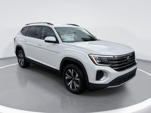 New 2026 Volkswagen Atlas SE FWD image 1