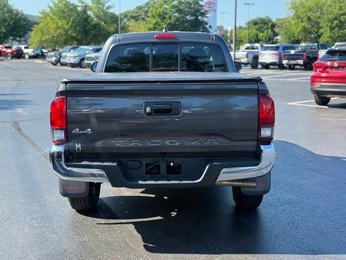 Used 2022 Toyota Tacoma SR5 w/ SR5 Appearance Package (SM) AWD/4WD image 7