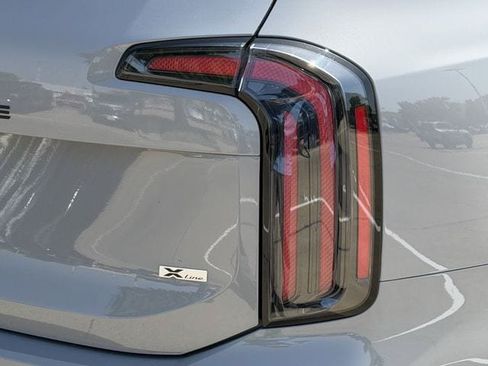 Used 2025 Kia Telluride EX X-Line AWD/4WD image 7