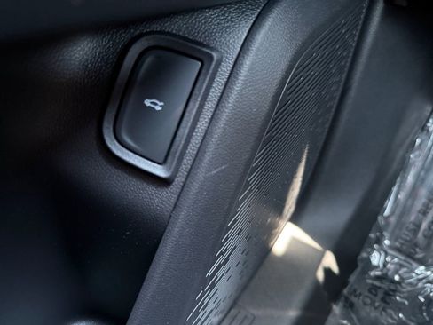 Used 2026 Chevrolet Equinox RS w/ Convenience Package III FWD image 28