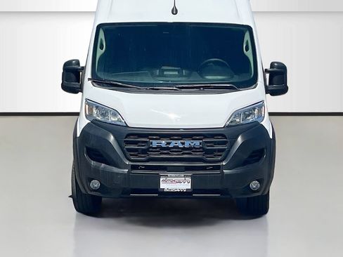 Used 2024 RAM ProMaster 2500 w/ Convenience Group FWD image 2