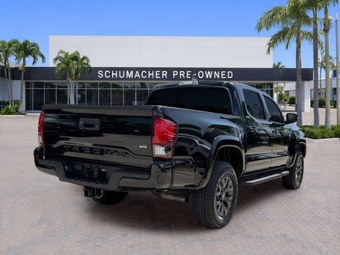 Used 2023 Toyota Tacoma SR5 w/ Technology Package RWD image 7