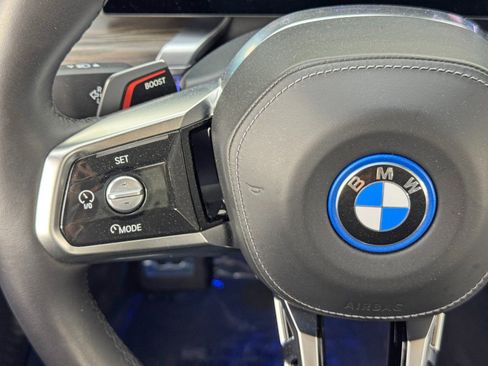 Used 2024 BMW i7 eDrive50 w/ M Sport Package image 23