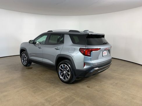 Used 2025 GMC Terrain Elevation w/ Elevation Premium Package image 12