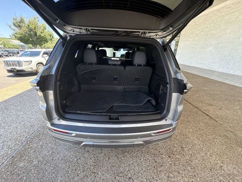 Certified 2025 Buick Enclave Avenir w/ Super Cruise Package AWD/4WD image 27