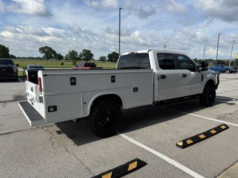 Used 2019 Ford F350 XL w/ Power Equipment Group AWD/4WD image 2