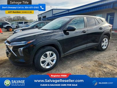 Used 2025 Chevrolet Trax LS