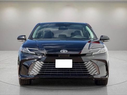 New 2026 Toyota Camry XLE image 7