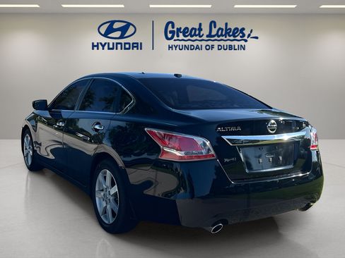 Used 2015 Nissan Altima 2.5 SL w/ Moonroof Package FWD image 3