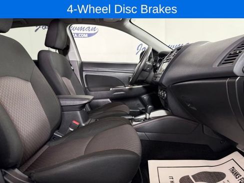 Used 2018 Mitsubishi Outlander Sport ES AWD/4WD image 17