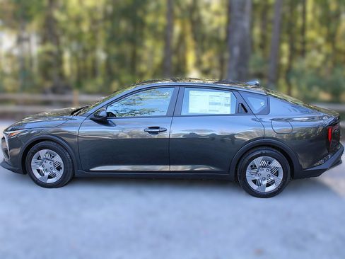 New 2026 Kia K4 FWD image 5