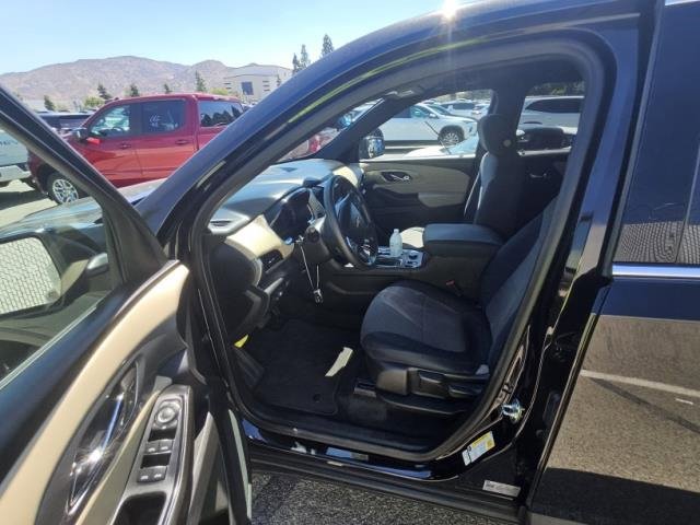Used 2023 Chevrolet Traverse LS FWD image 6