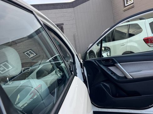 Used 2018 Subaru Forester 2.5i AWD/4WD image 11