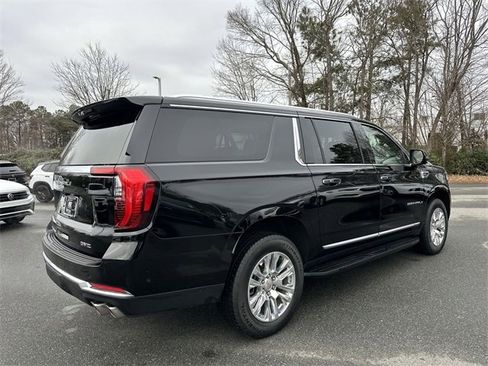 Used 2025 GMC Yukon XL Denali image 5