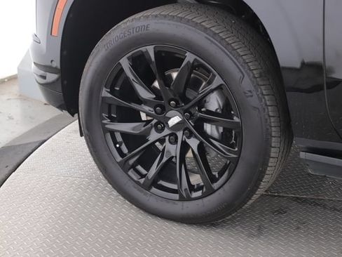 Used 2025 Cadillac Escalade Sport Platinum w/ LPO, Floor Liner Package AWD/4WD image 13
