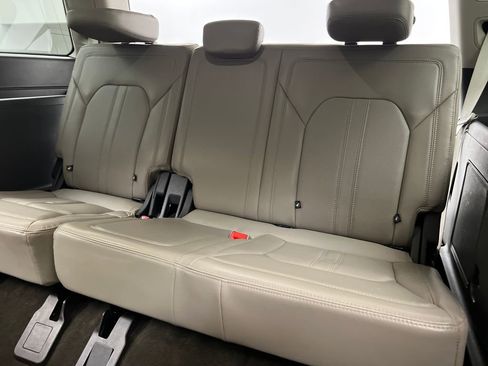 Used 2021 Ford Expedition Limited w/ Cargo Package RWD image 36