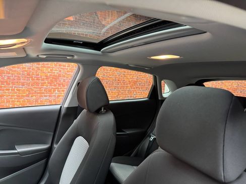Used 2020 Hyundai Kona SEL Plus w/ Cargo Package AWD/4WD image 3