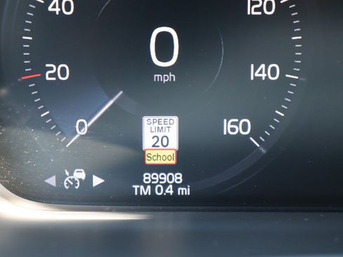 Used 2017 Volvo XC90 T6 Inscription w/ Vision Package AWD/4WD image 21