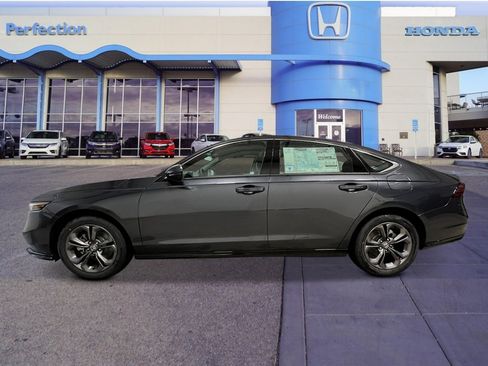 New 2026 Honda Accord EX-L image 2