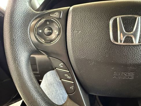 Used 2015 Honda Accord LX image 18
