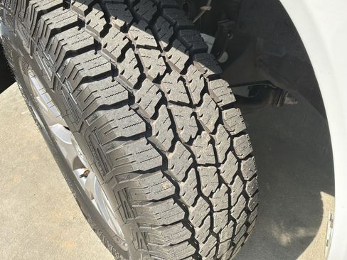 Used 2019 Toyota Tacoma SR5 image 15