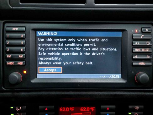 Used 2003 BMW M5 RWD image 67