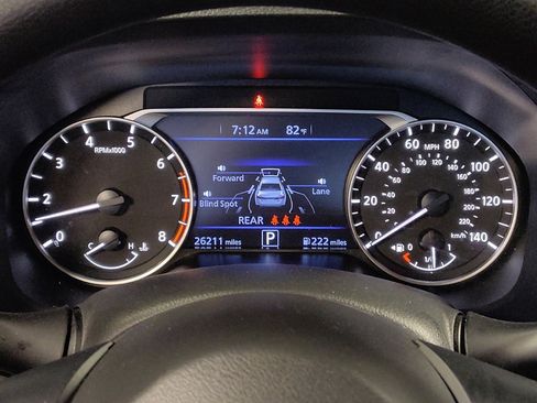 Used 2025 Nissan Altima 2.5 SV FWD image 23