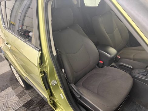 Used 2013 Kia Soul image 22