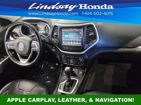 Used 2018 Jeep Cherokee Overland image 11