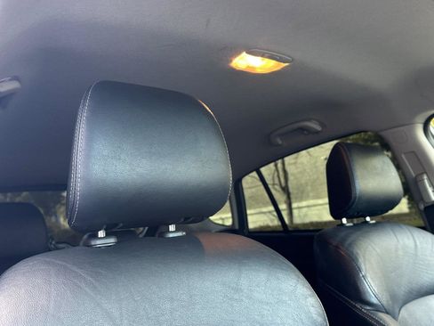 Used 2013 Subaru Crosstrek 2.0i Limited image 16