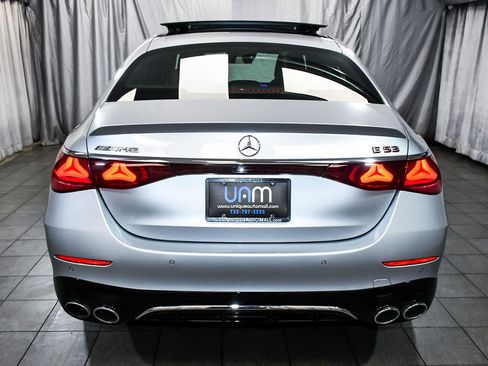 Used 2025 Mercedes-Benz E 53 AMG e 4MATIC Sedan image 5